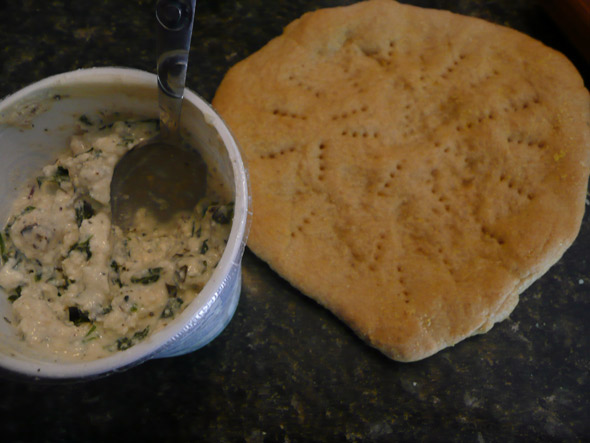 Ricotta-spinach-garlic mixture and the anxiously awaiting crust