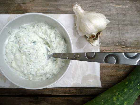 Tzatziki Sauce - Greek Cucumber Yogurt & Garlic Sauce