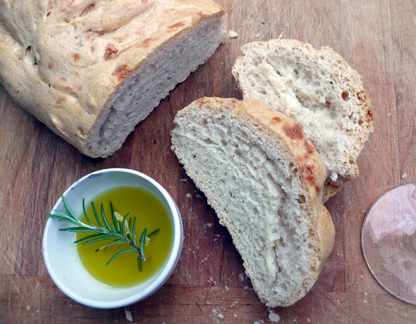 Rosemary pepper bread