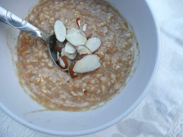 Pumpkin Spice Oatmeal with Peanut butter & Almond slices