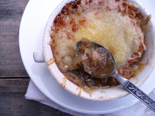 Mary Tyler Moore's Recipe for French Onion Soup