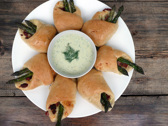 Ham & Asparagus Rollups with Dijon Dill Cream