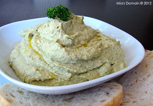 Avocado Artichoke Dip from Mia's Domain