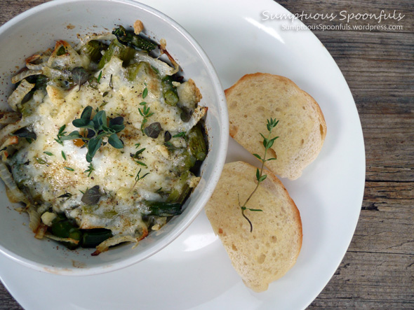 Baked Eggs in Asparagus Sweet Onion Nests ~ Sumptuous Spoonfuls #eggs #breakfast #recipe