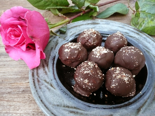 Mocha Frangelico Date Surprise Truffles