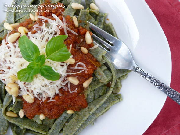 Homemade Spinach Whole Wheat Noodles