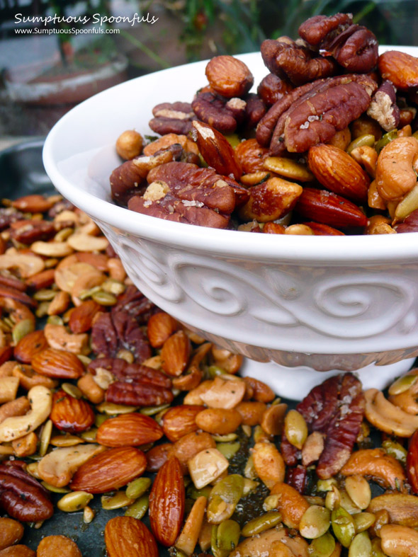 Italian Rosemary Garlic Scented Nuts ~ Sumptuous Spoonfuls #spiced #nuts #holiday #gift #recipe