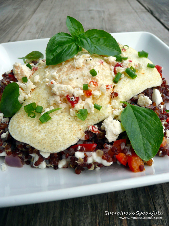 Savory Sweet Pepper & Onion Breakfast Quinoa ~ Sumptuous Spoonfuls #breakfast #egg #quinoa #recipe