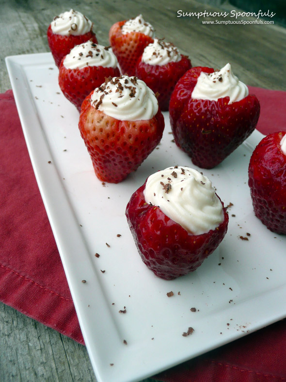 Cannoli Cream-Filled Strawberries ~ Sumptuous Spoonfuls #dessert #recipe