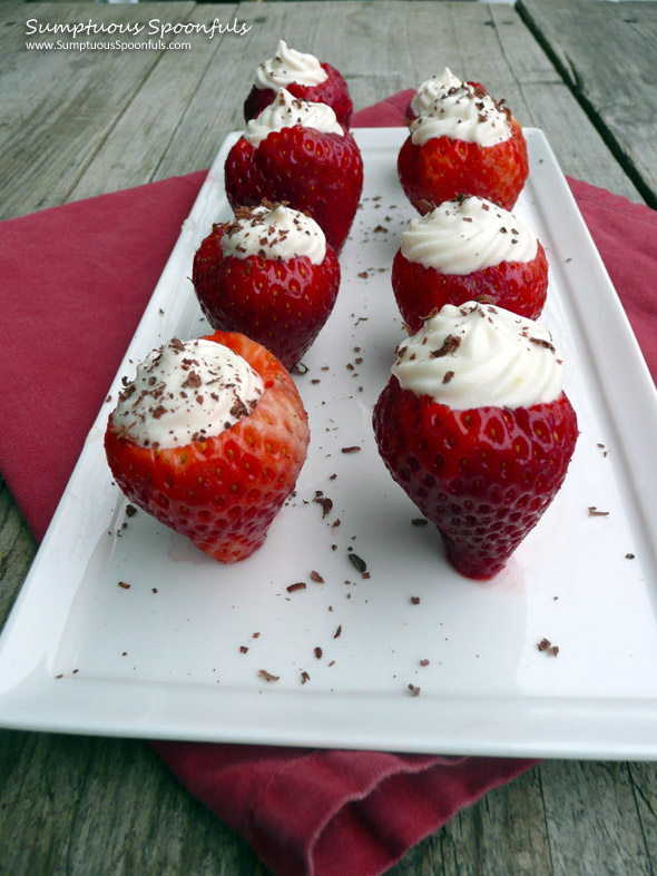 Cannoli Cream-Filled Strawberries ~ Sumptuous Spoonfuls #dessert #recipe