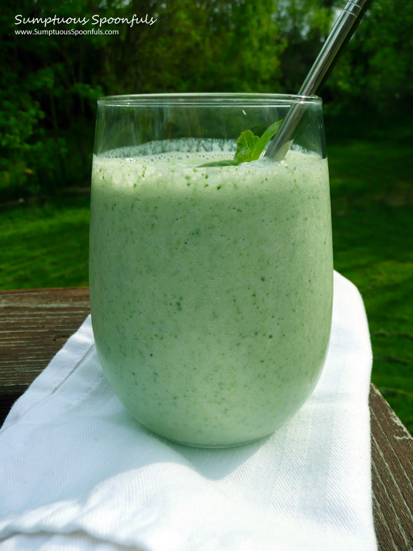 Basil Honeydew Green Smoothie ~ Sumptuous Spoonfuls #green #smoothie #recipe