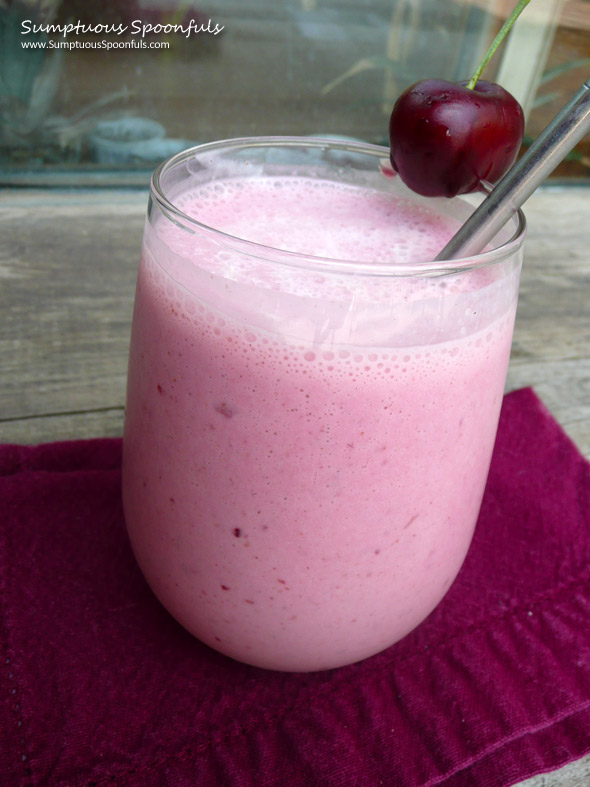 Cherry Cheesecake Smoothie ~ Sumptuous Spoonfuls #smoothie #recipe