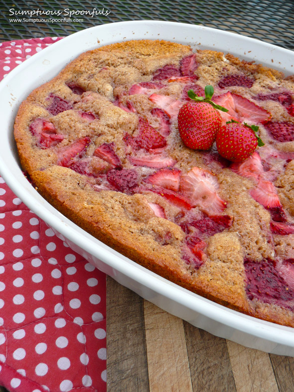 Fresh & Easy Strawberry Cobbler ~ Sumptuous Spoonfuls #strawberry #dessert #recipe