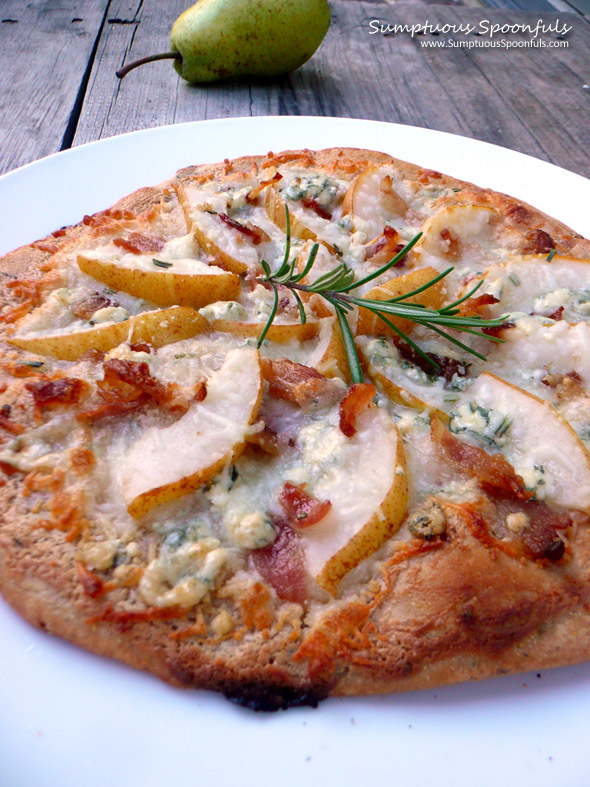 Pear Blue Cheese & Bacon Pizza with Honey Rosemary Mascarpone ~ Sumptuous Spoonfuls #pizza #recipe