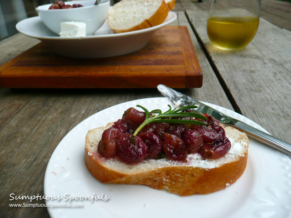 Rosemary Roasted Grapes with goat cheese & french bread ~ Sumptuous Spoonfuls #roasted #grapes #appetizer #recipe