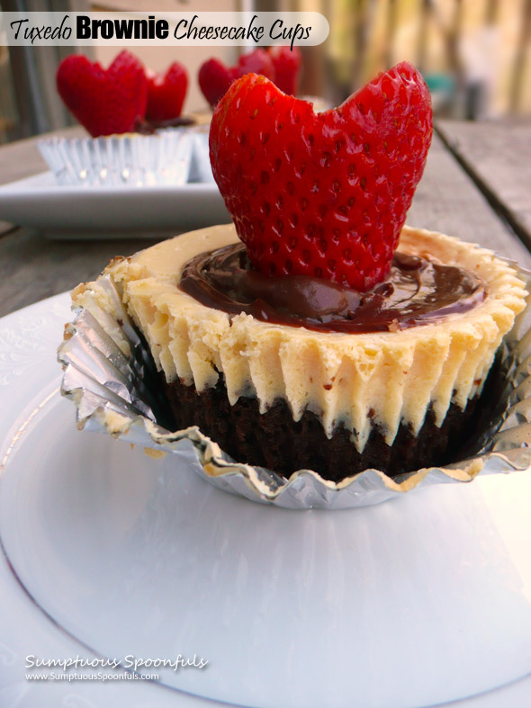 Tuxedo Brownie Cheesecake Cups ~ Sumptuous Spoonfuls #brownie #cheesecake #chocolate #dessert #recipe