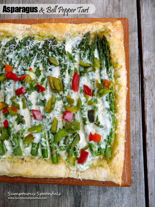 Asparagus & Bell Pepper Tart with fresh herbs, Greek yogurt & two cheeses ~ Sumptuous Spoonfuls #summer #asparagus #appetizer #recipe