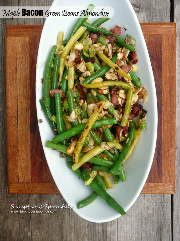 Maple Bacon Green Beans Almondine ~ Sumptuous Spoonfuls #sidedish #greenbeans #recipe