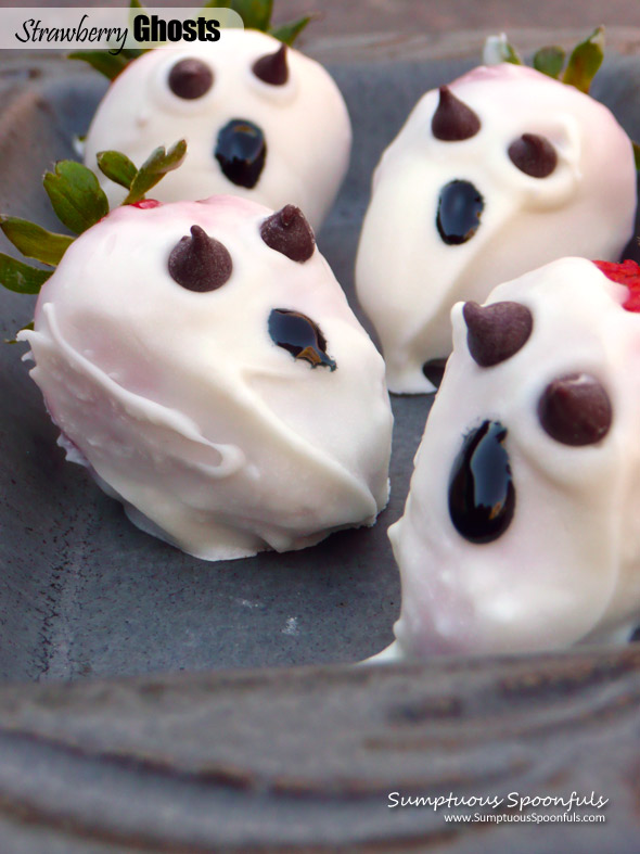 Strawberry Ghosts ~ Sumptuous Spoonfuls #Halloween #dessert #recipe