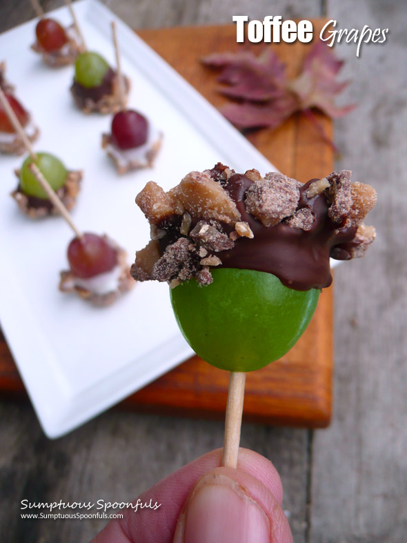 Toffee Grapes ~ Sumptuous Spoonfuls #holiday #dessert #snack #appetizer #recipe