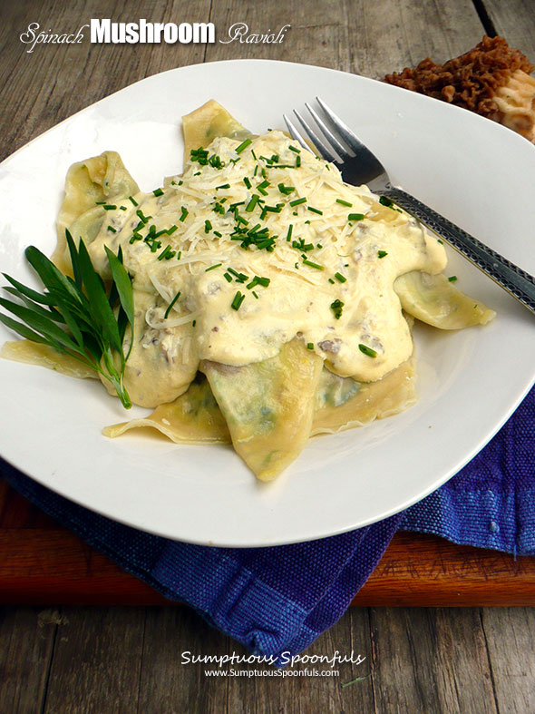 Spinach Mushroom Ravioli with Dreamy Mushroom Cream Sauce ~ Sumptuous Spoonfuls #homemade #wonton #ravioli #recipe