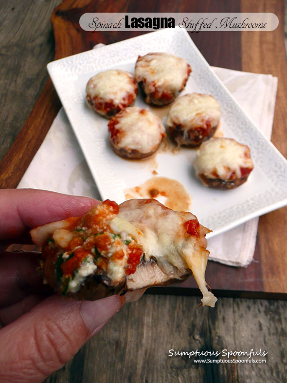 Spinach Lasagna Stuffed Mushrooms ~ Sumptuous Spoonfuls #lasagna #stuffed #mushrooms #lowcarb #recipe