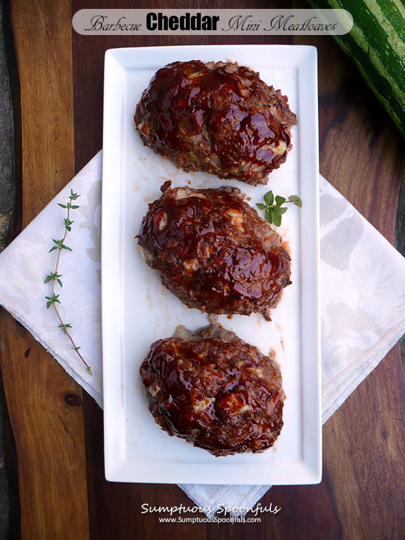 Barbecue Cheddar Mini Meatloaves ~ Sumptuous Spoonfuls #kidfriendly #meatloaf #recipe