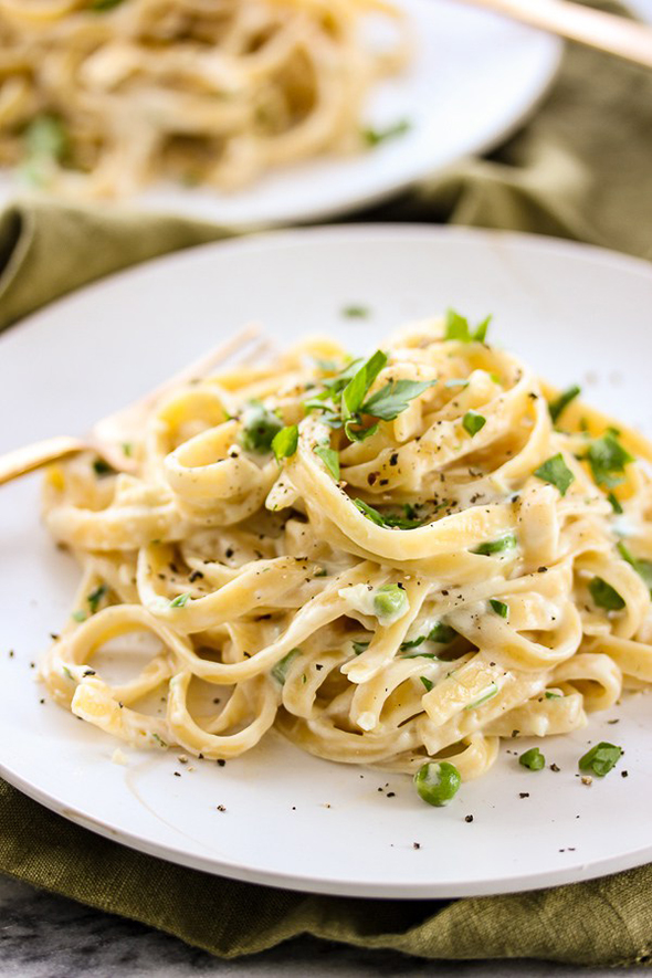 Skinny Fettucine Alfredo