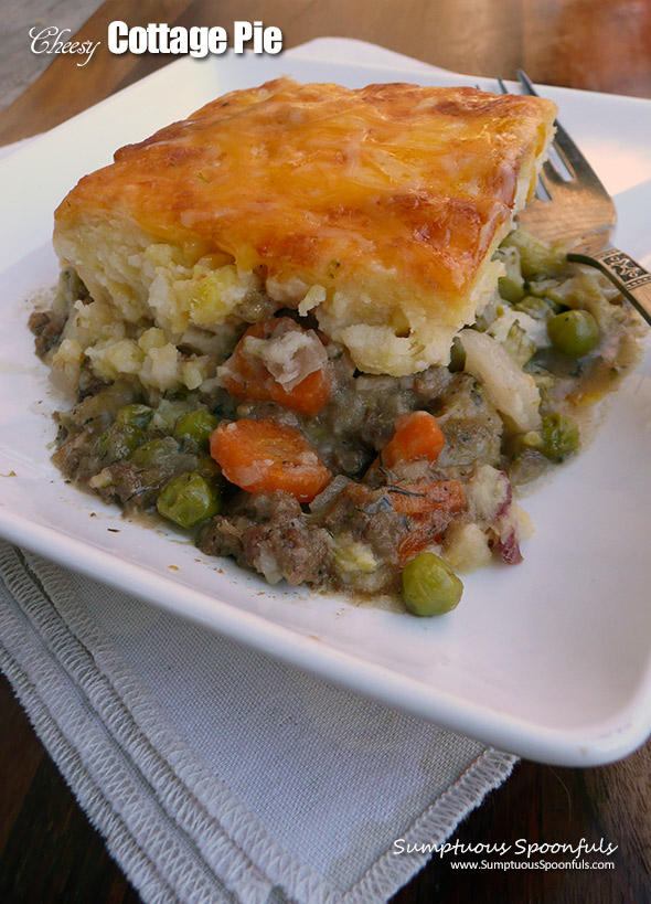 Cheesy Cottage Pie ~ Sumptuous Spoonfuls #beef #potato #pie #recipe