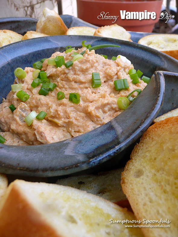 Skinny Vampire Dip ~ Sumptuous Spoonfuls #garlic #dip #recipe