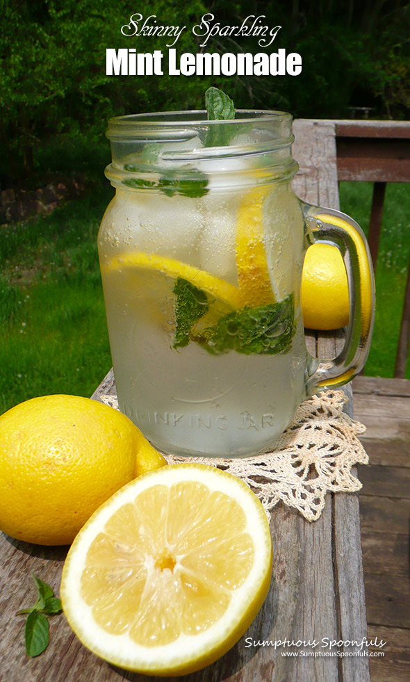 Skinny Sparkling Mint Lemonade ~ Refreshing and bubbly and almost calorie free, this lovely summer lemonade is perfect on a hot summer day