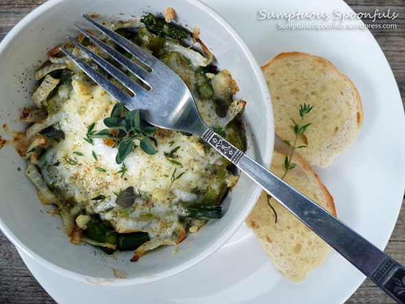 Baked Eggs in Asparagus Sweet Onion Nests ~ Sumptuous Spoonfuls #eggs #breakfast #recipe