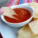 Copycat Chili's Salsa ~ Insanely EASY salsa recipe that tastes like Chili's salsa from Sumptuous Spoonfuls