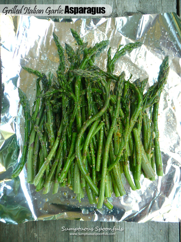 Grilled Italian Garlic Asparagus ~ Sumptuous Spoonfuls #grilled #asparagus #recipe