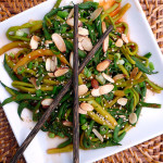 Spicy Asian Sriracha Green Beans ~ Sumptuous Spoonfuls #fiery #healthy #sidedish #recipe