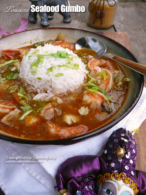 Lousiana Seafood Gumbo ~ Sumptuous Spoonfuls #gumbo #recipe