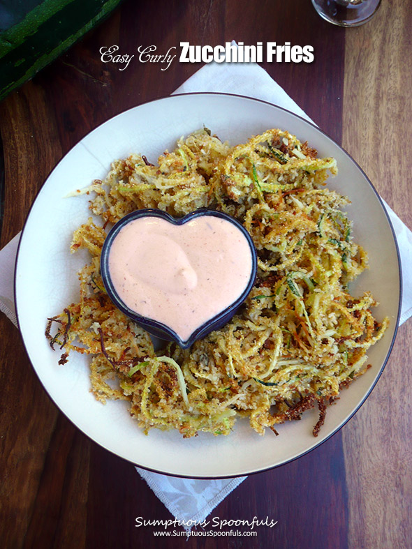 Easy Curly Zucchini Fries with Sriracha Ranch Dipping Sauce ~ Sumptuous Spoonfuls #spiralized #zucchini #fries #recipe